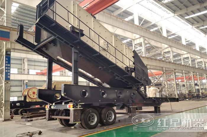可移動振動篩沙機，半掛車車頭牽引隨時隨地流動作業(yè)